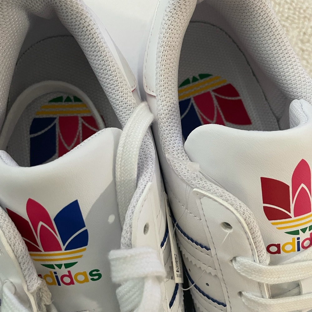 Addidas - Picture 7 of 9